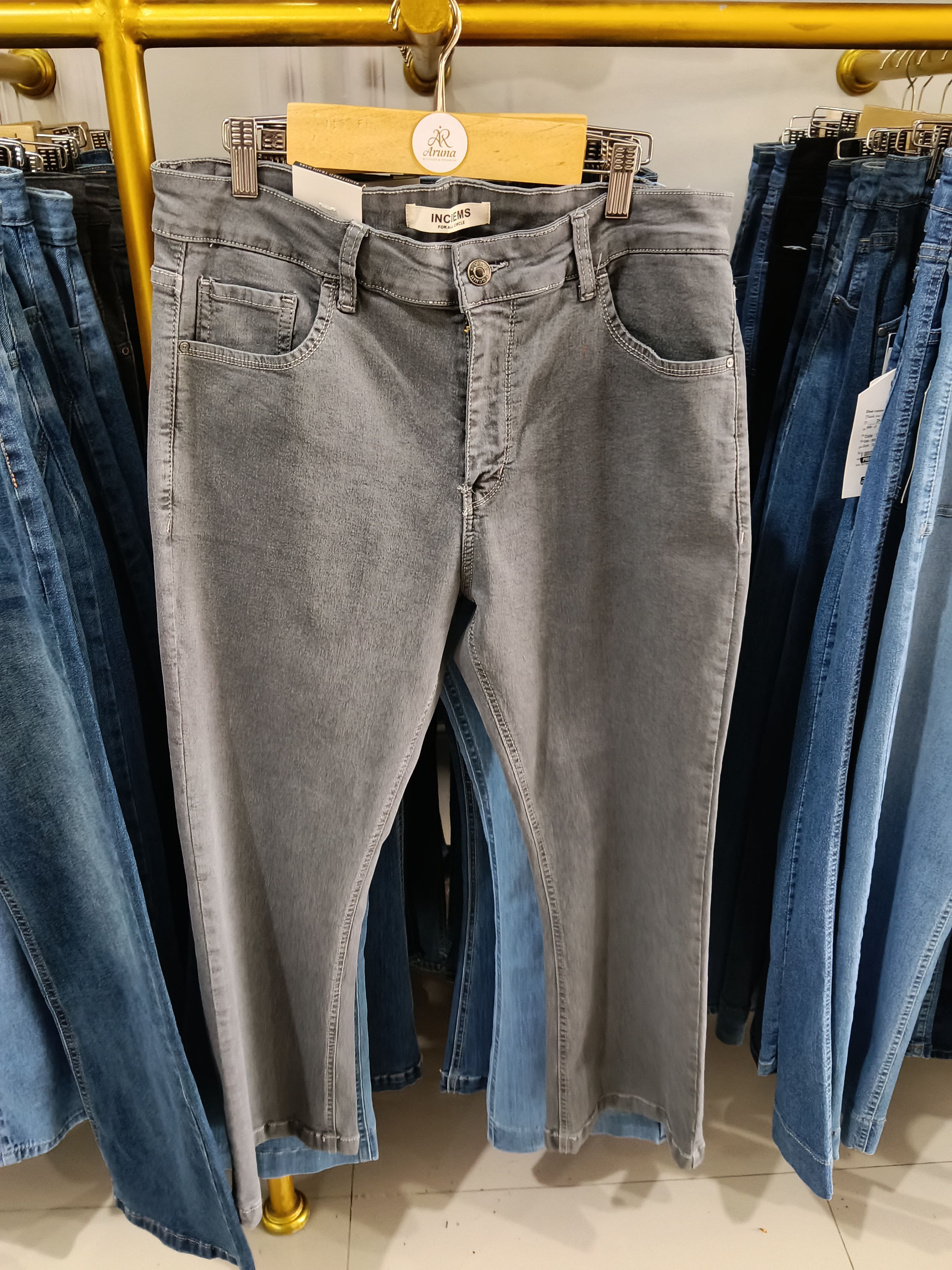UPDATE JEANS CB