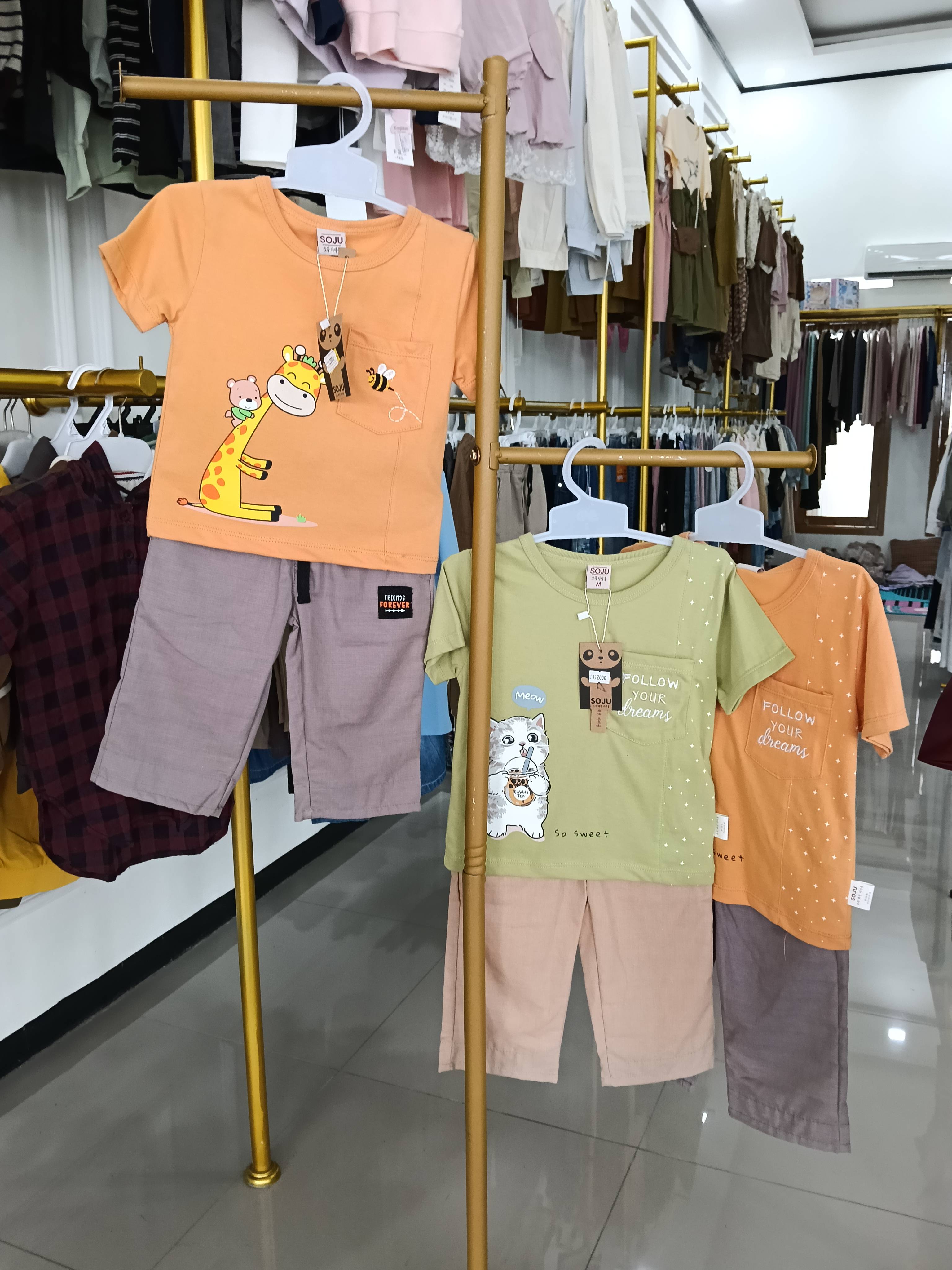 Set kucing