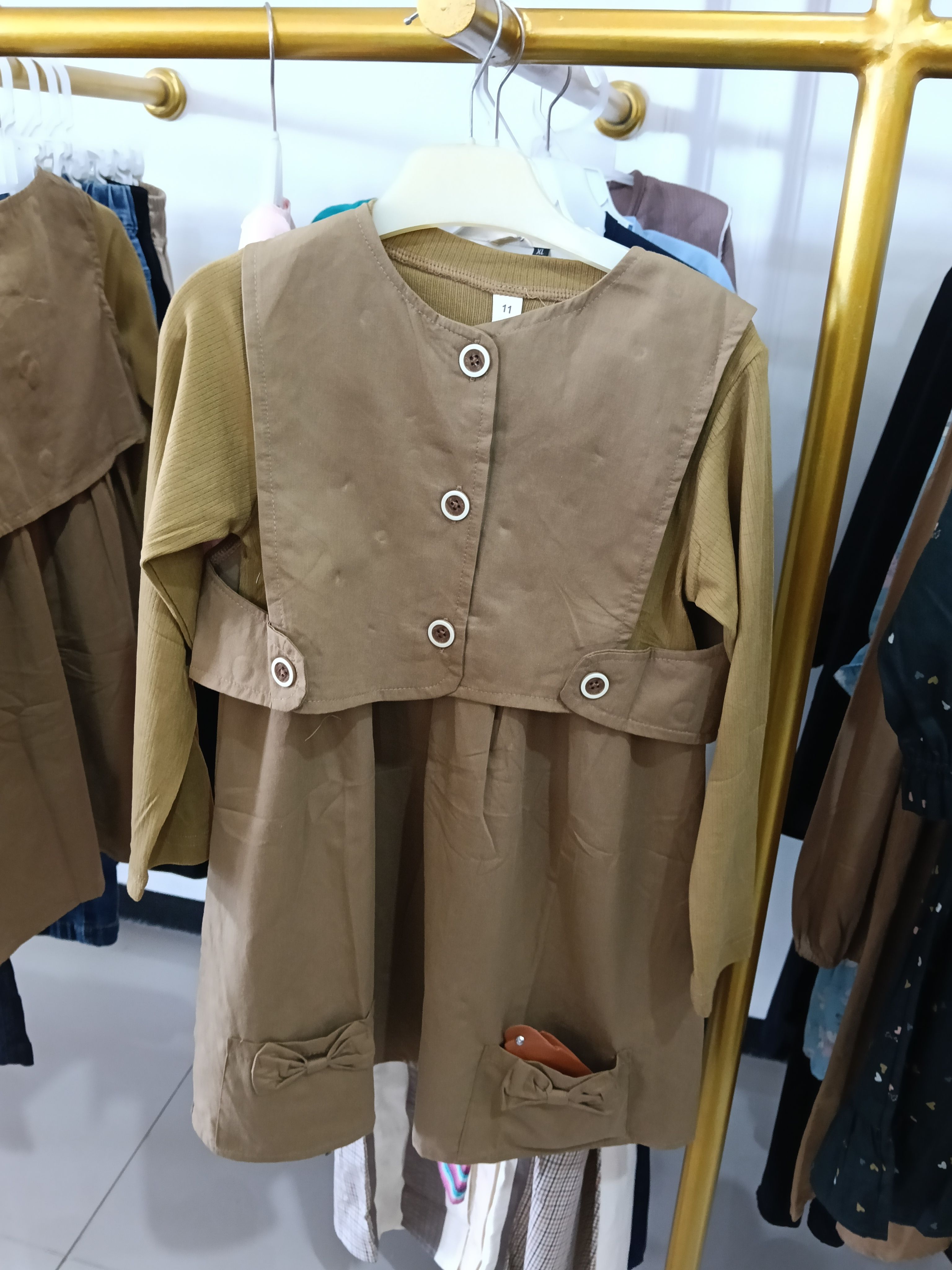 Dress vest poket